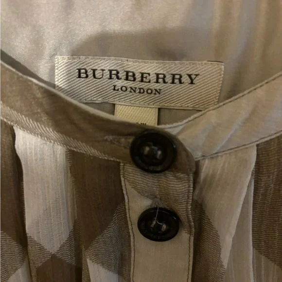 Burberry London- Beige Checkered-100 silk dress! 8 perfect dress - Picture 2 of 7